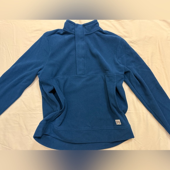 Avalanche Teal Blue pullover - Picture 2 of 12